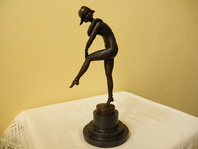 Bronzová socha PIEROTKA