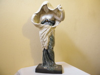 VELKÁ KERAMICKÁ SOCHA - SECESNÍ STYL