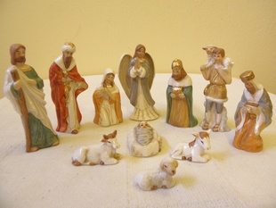 PORCELÁNOVÝ VÁNOČNÍ BETLÉM 11 KUSŮ 