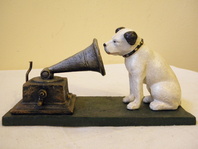 HIS MASTER'S VOICE - PSÍK Z GRAMODESEK - LITINA 