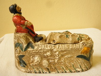 KOVOVÁ MECHANICKÁ KASIČKA - WORLD'S FAIR BANK 