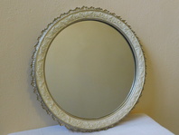 KULATÉ ZRCADLO VE STŘÍBRNÉM RÁMU