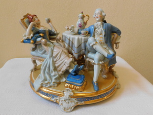 SVAČINA - FIGURÁLNÍ PORCELÁN