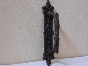 MADLO NA DVEŘE S ORNAMENTEM - LITINA