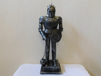 RYTÍŘ - RYTÍŘSKÉ BRNĚNÍ 45,5 CM - PLECHOVÉ