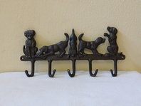 NÁSTĚNNÝ KOVOVÝ VĚŠÁK - PEJSCI