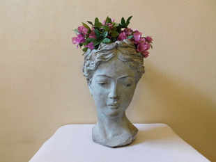 HLAVA ŽENY - KERAMICKÝ OBAL NA KVĚTINÁČ