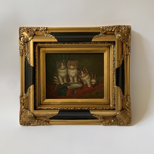 OBRAZ KOŤATA - ZLATO ČERNÝ RÁM