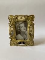 ZLATÝ RÁMEČEK NA FOTO - ZDOBENÝ RELIÉF
