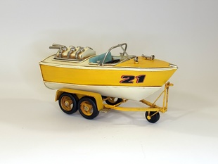 MOTOROVÁ LOĎ S PŘÍVĚSEM - KOVOVÝ MODEL