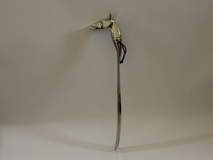 KŮŇ - KOVOVÁ NAZOUVACÍ LŽÍCE 52 cm