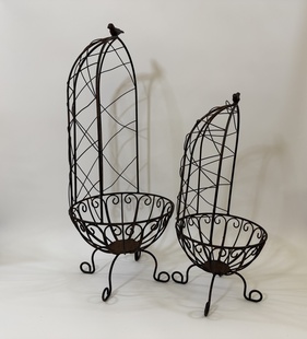 KOVOVÉ DEKORATIVNÍ STOJANY NA KVĚTINY